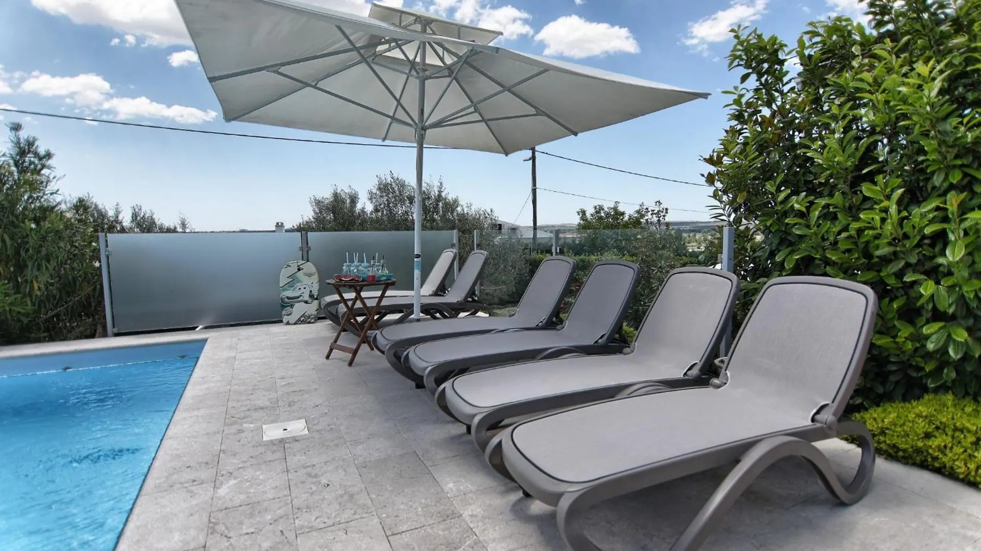 Holiday Home Srecko Polaca