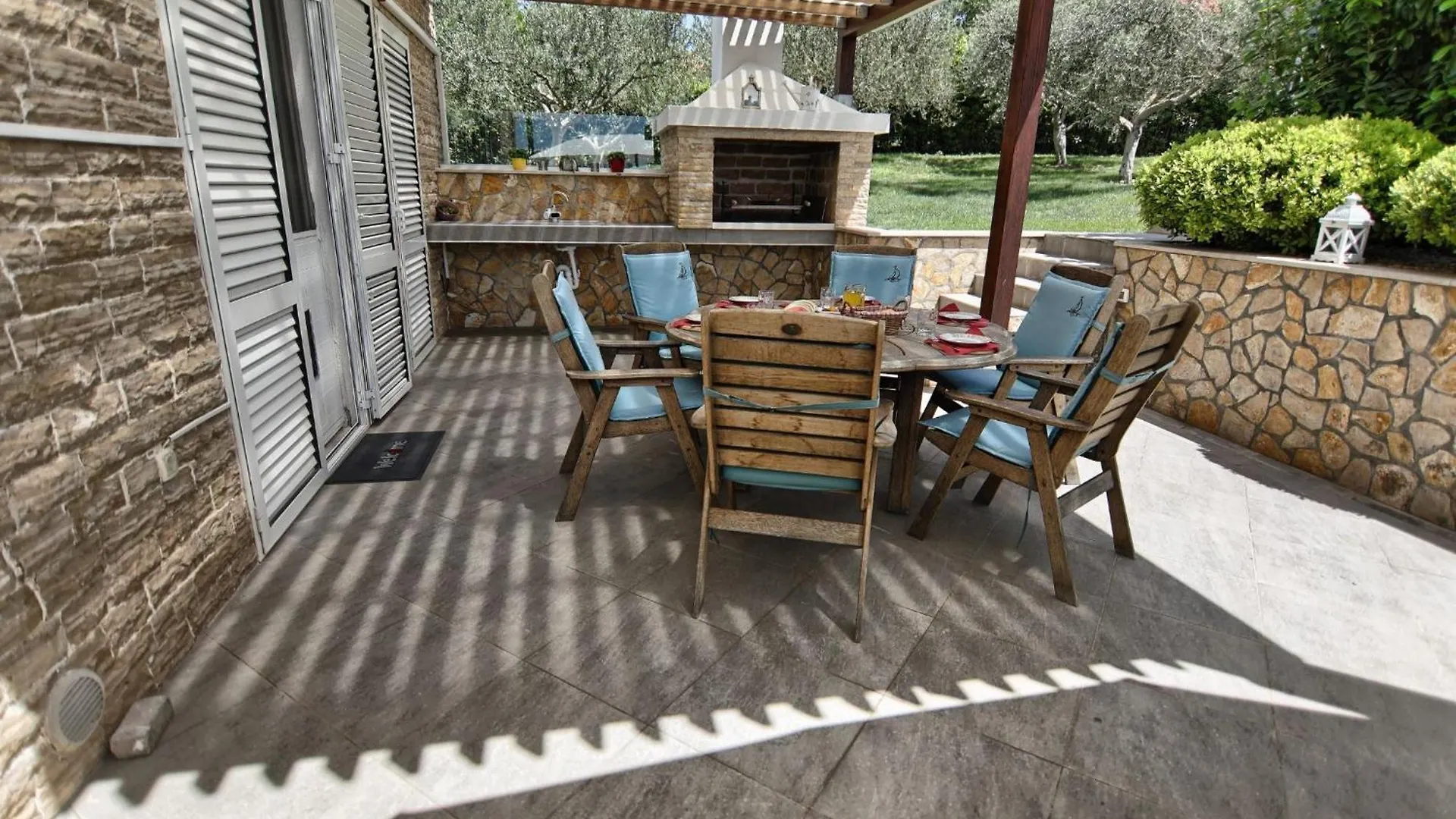 Holiday Home Srecko Polaca